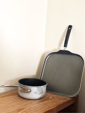 💥 Free w/ Purchase: Nonstick Square Griddle Pan and Cuisinart Saucepan